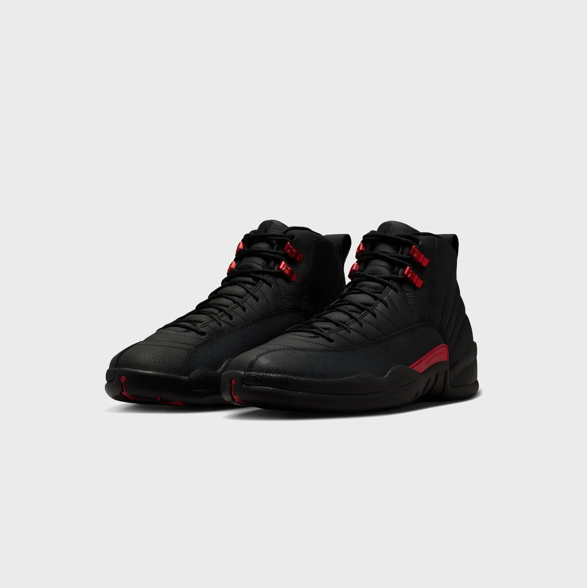 Air 12 Retro
