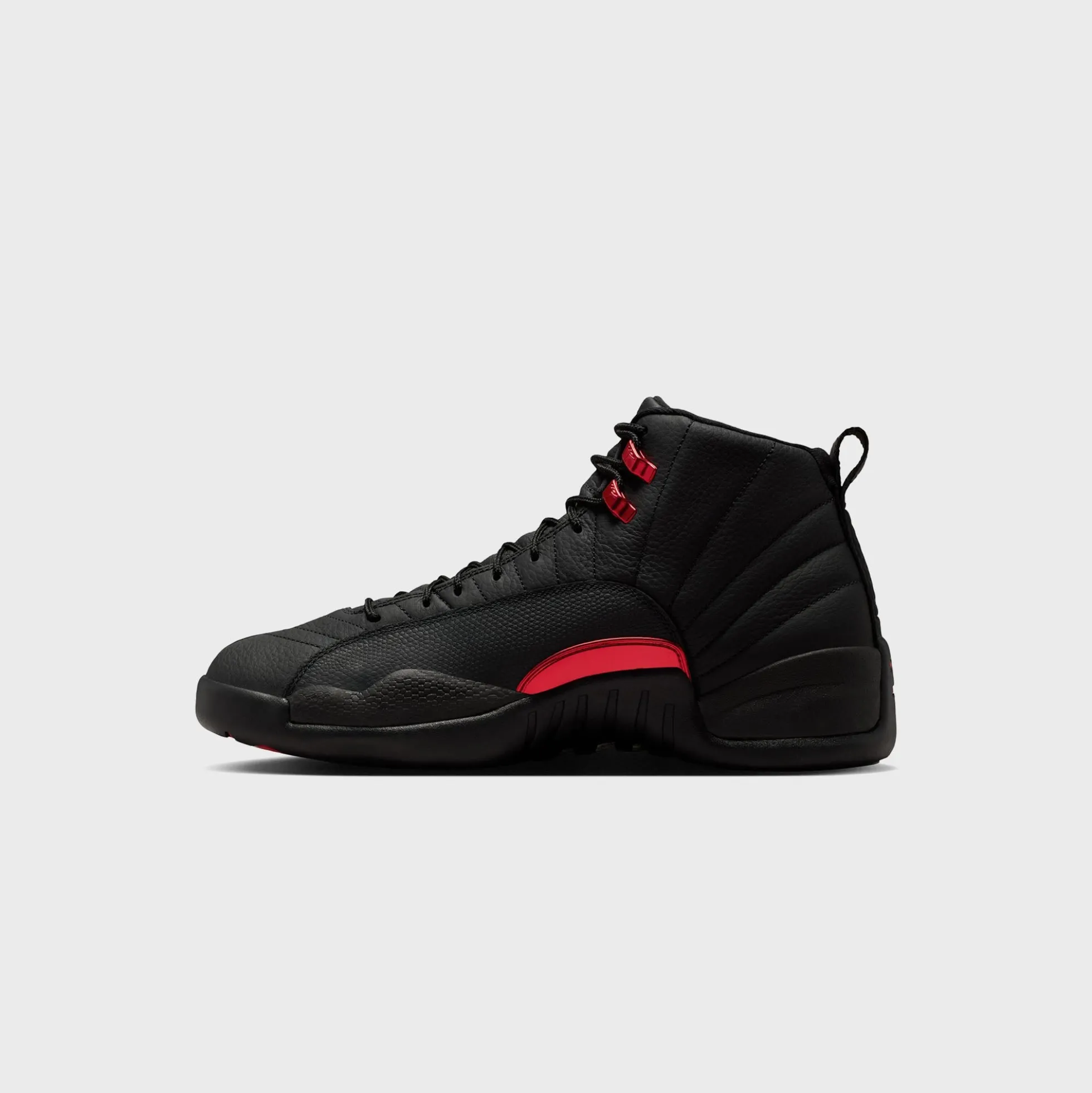 Air 12 Retro