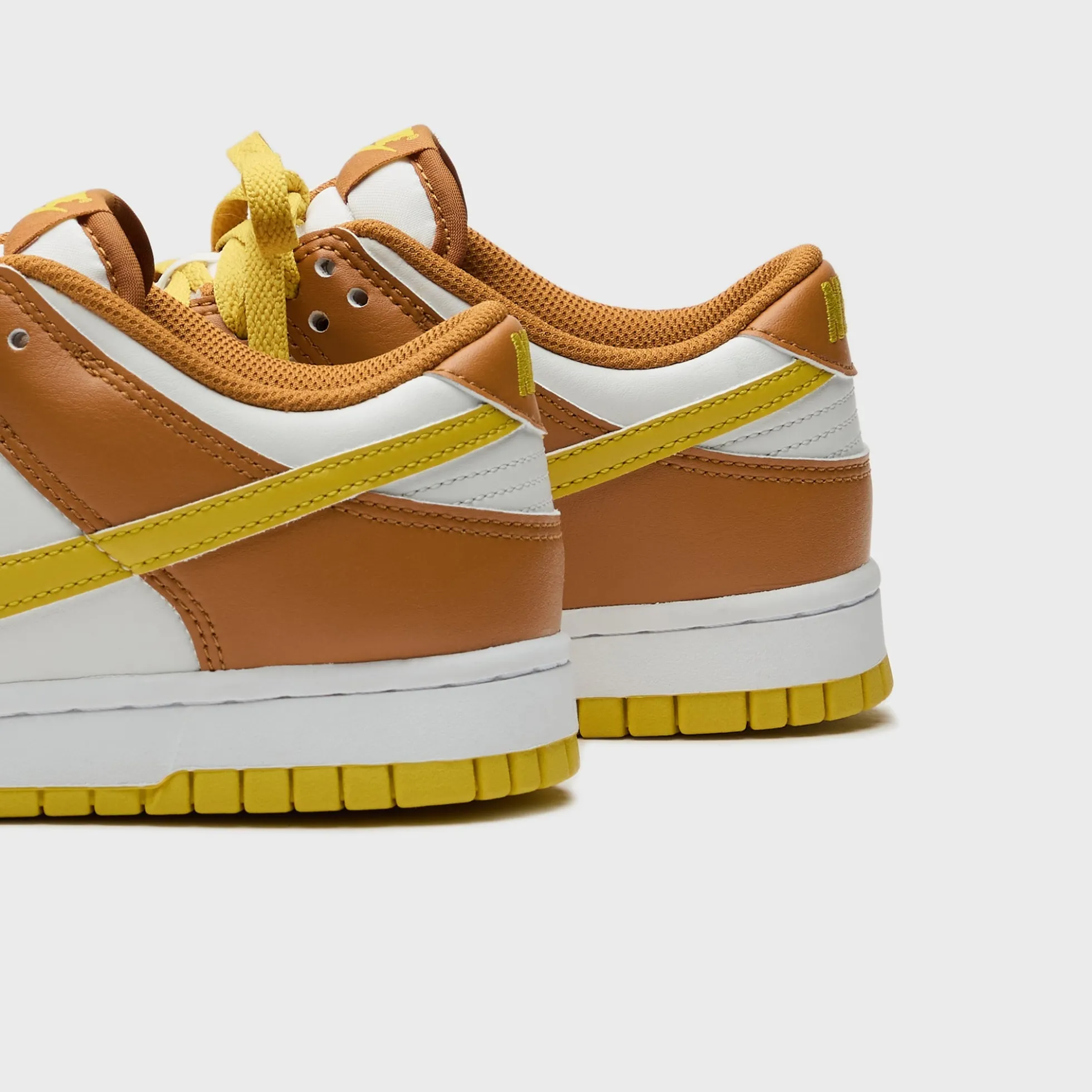 Dunk Low Retro