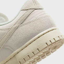 Dunk Low Retro SE