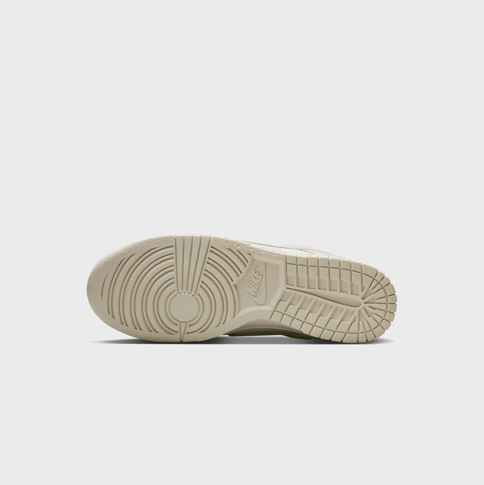 Dunk Low Retro SE