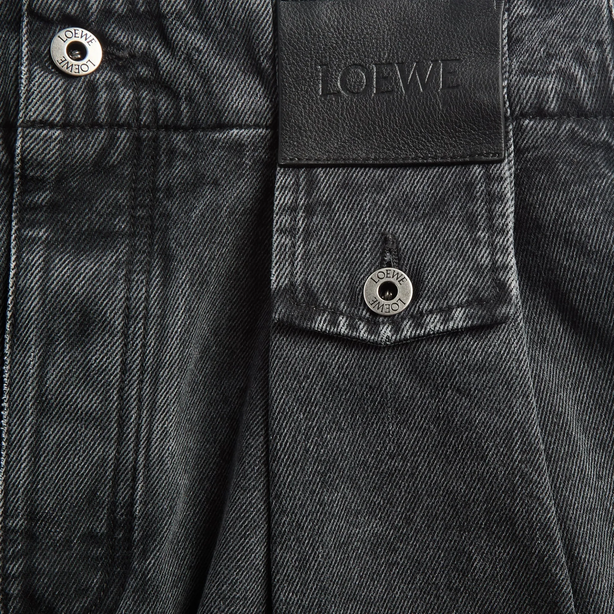 Pleated Jeans