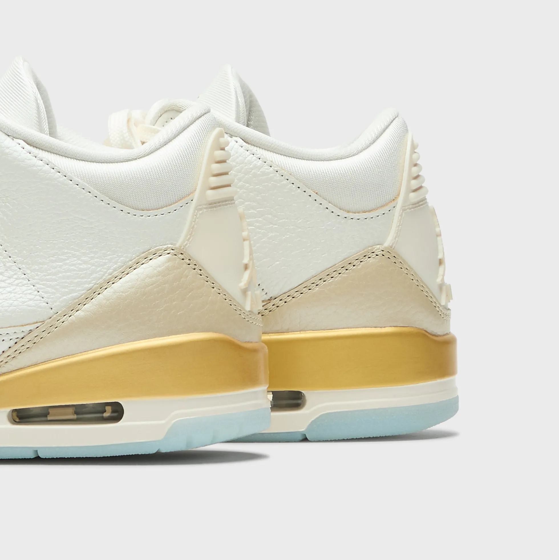 WMNS Air 3 Retro