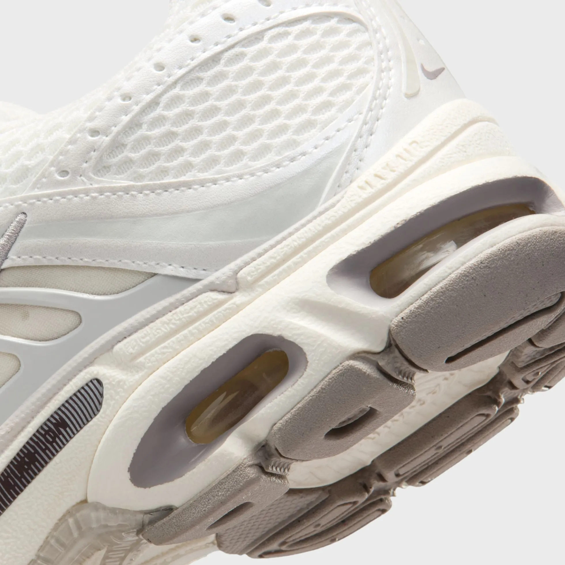 WMNS Air Max Moto 2K