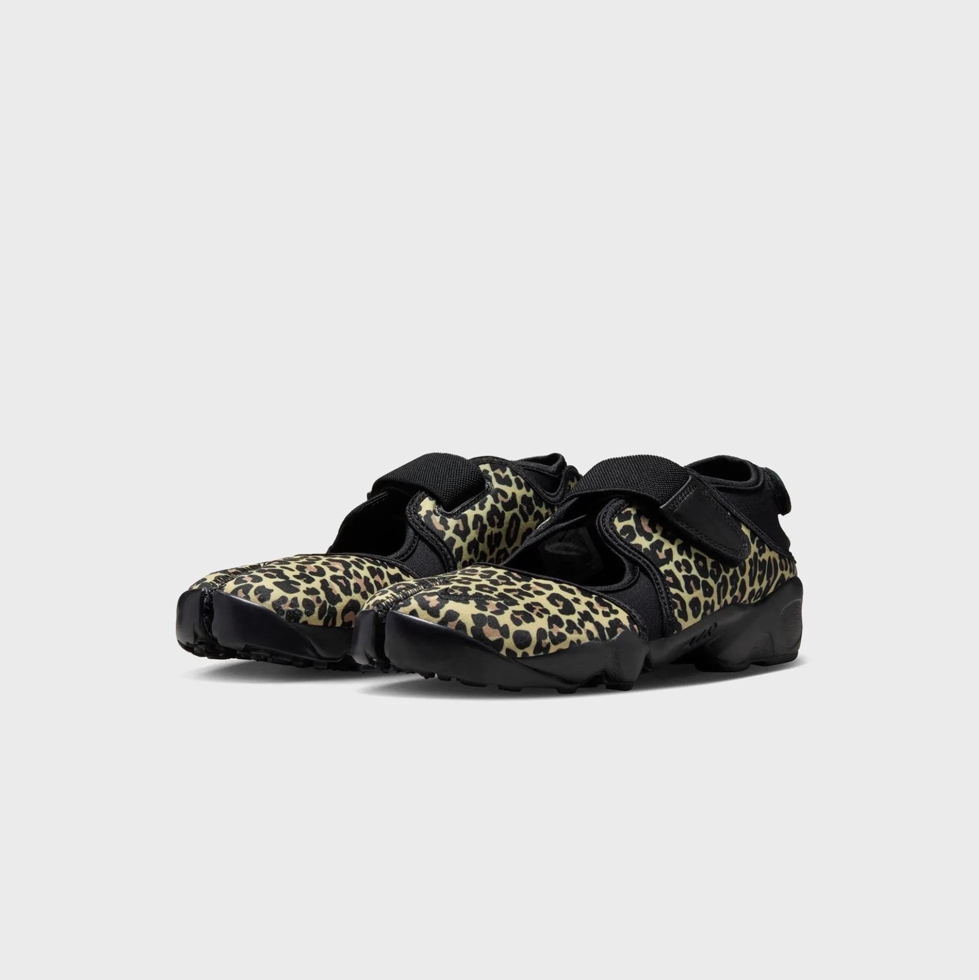 WMNS Air Rift