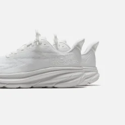 WMNS Clifton 9