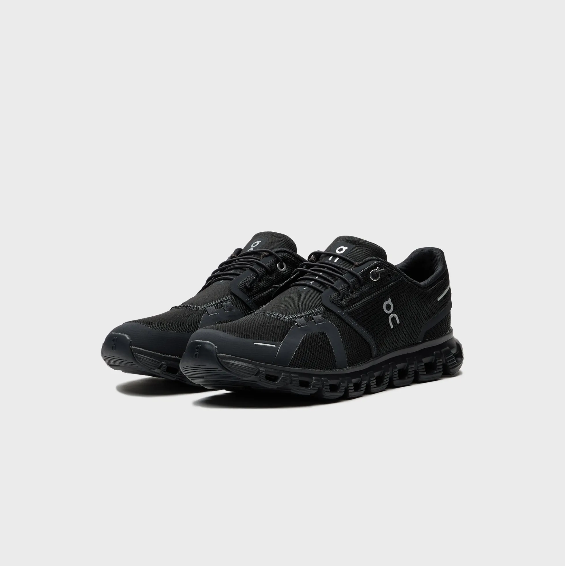 WMNS Cloud 6