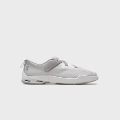 WMNS Cloudnova Moon