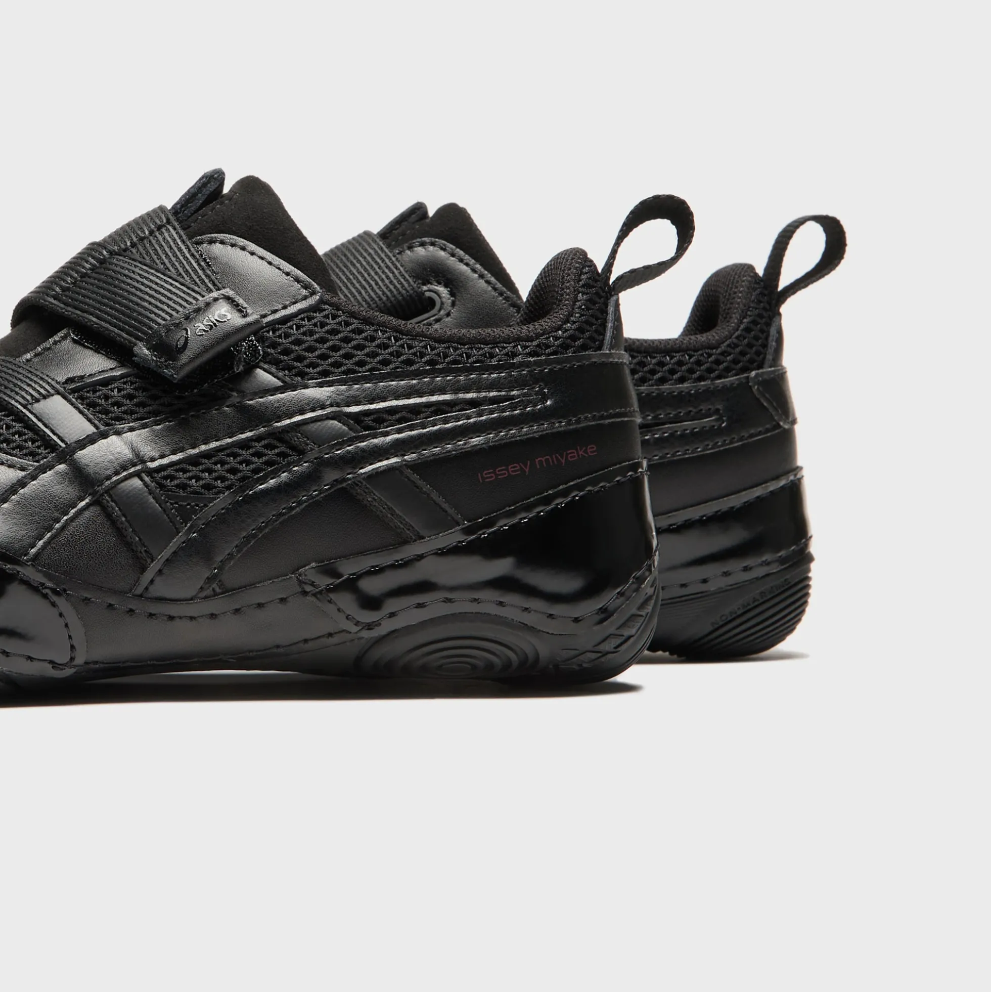 x Issey Miyake Hyper Taping