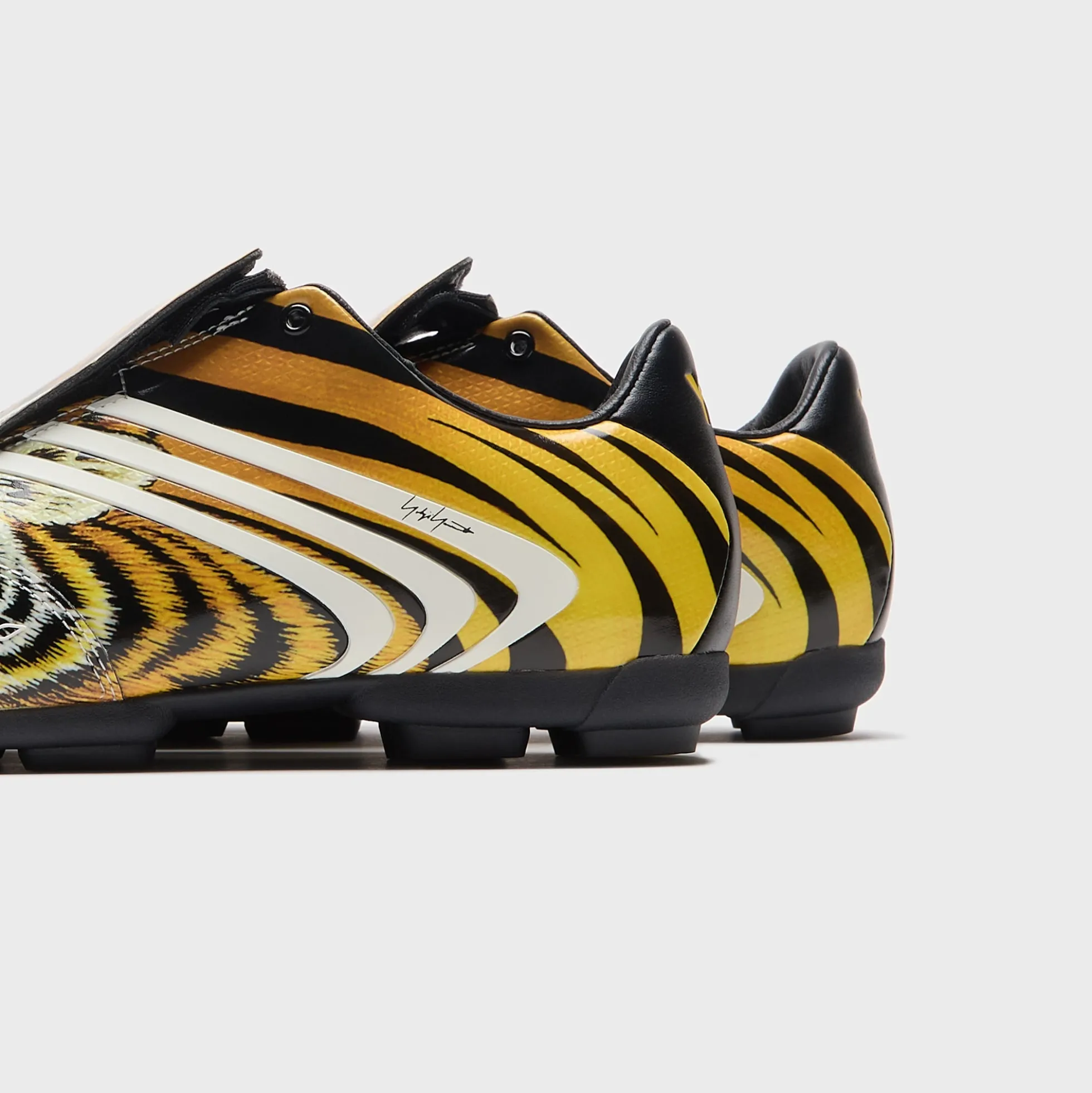 x Y-3 F50 Tunit