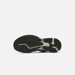 XT-Whisper Embroidery